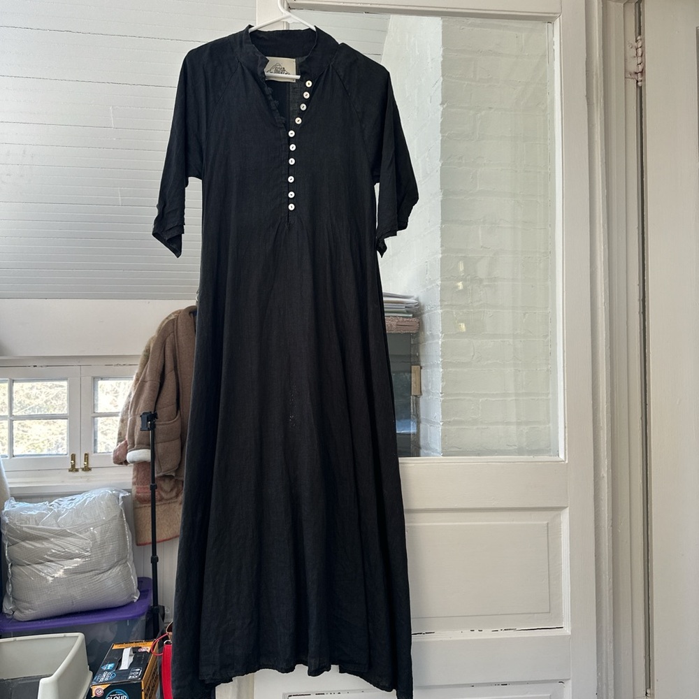 Sugar Candy Mountain black linen maxi dress s